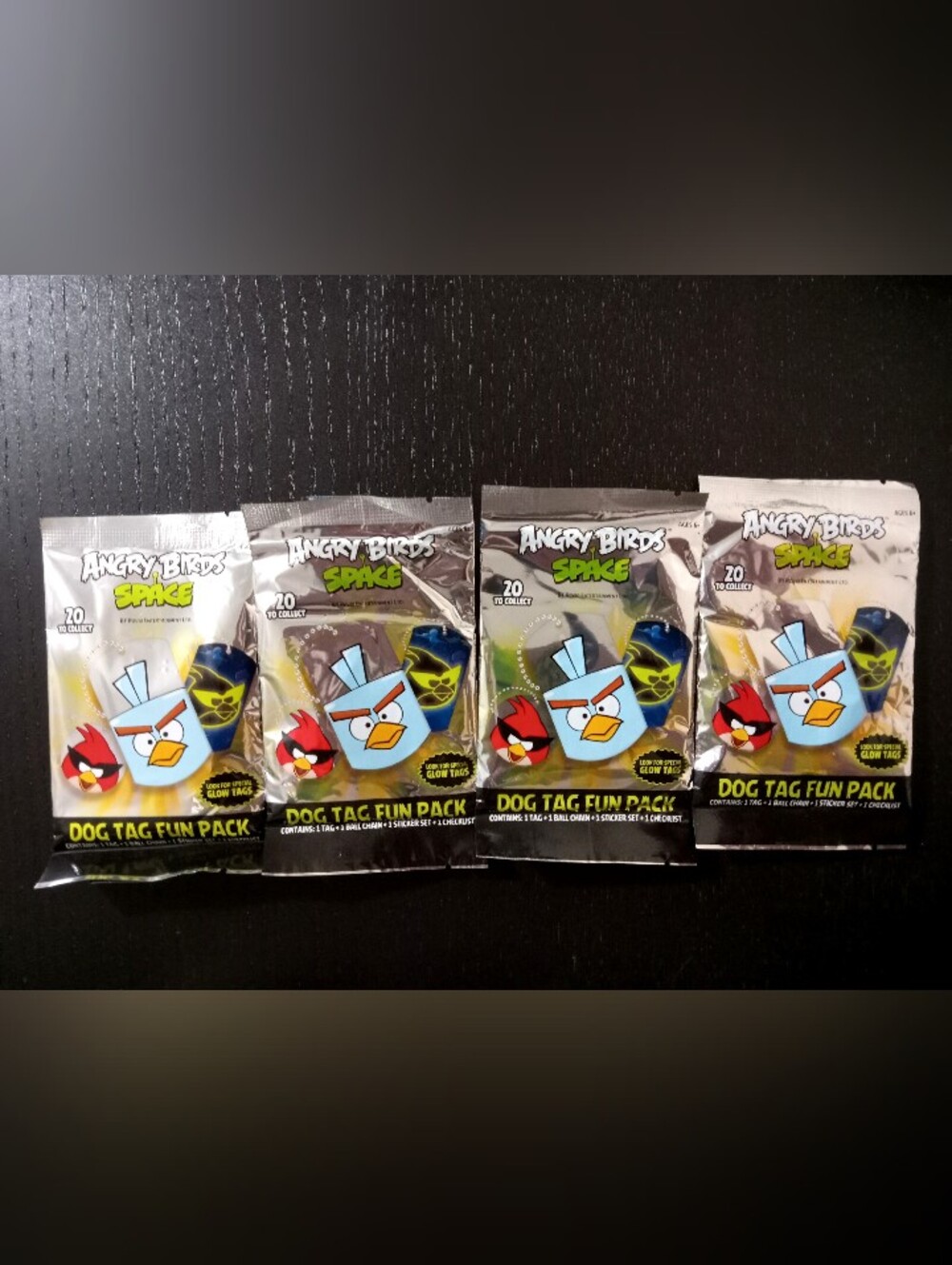 Vintage 2012 Angry Birds Space Dog Tag Fun Pack Factory Sealed Blind Bag